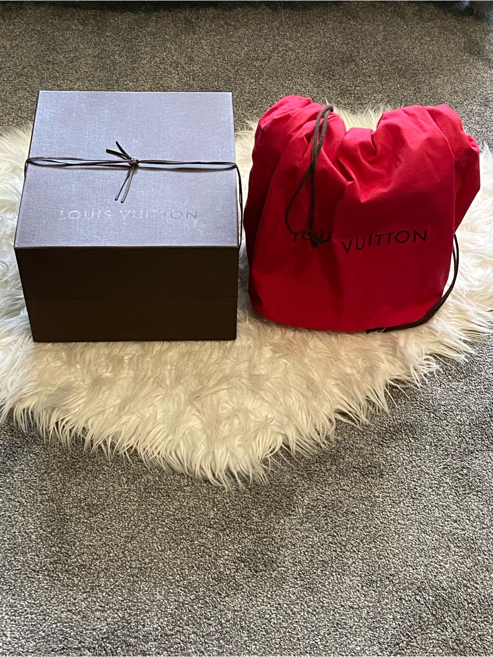 Louis Vuitton Cherry Monogram Bucket Cerise Bag with Pouch M95012 - Picture 11 of 12